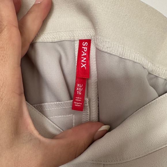 Spanx Carefree Crepe Trouser with No Show Coverage - Picture 7 of 10